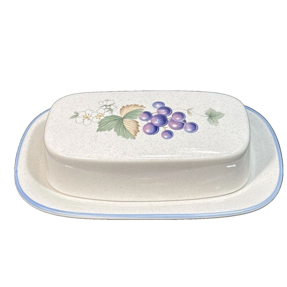 Savoir Vivre Luscious 1/4 Lb Covered Butter Dish with Plate Vintage JJ017